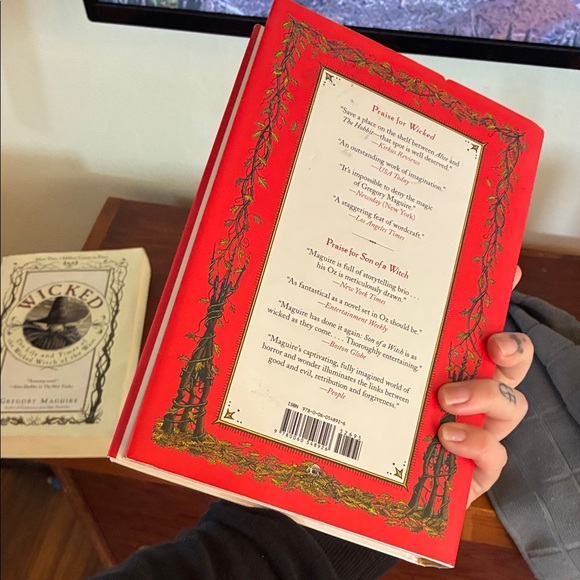 WICKED 3 Book Series - Picture 6 of 8